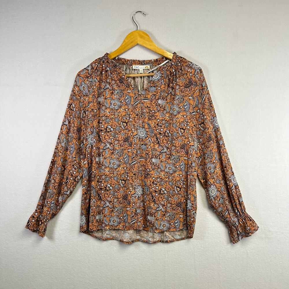 C&C California Womans Ashley Floral Bell Sleeve Boho Cottage Blouse Size Small
